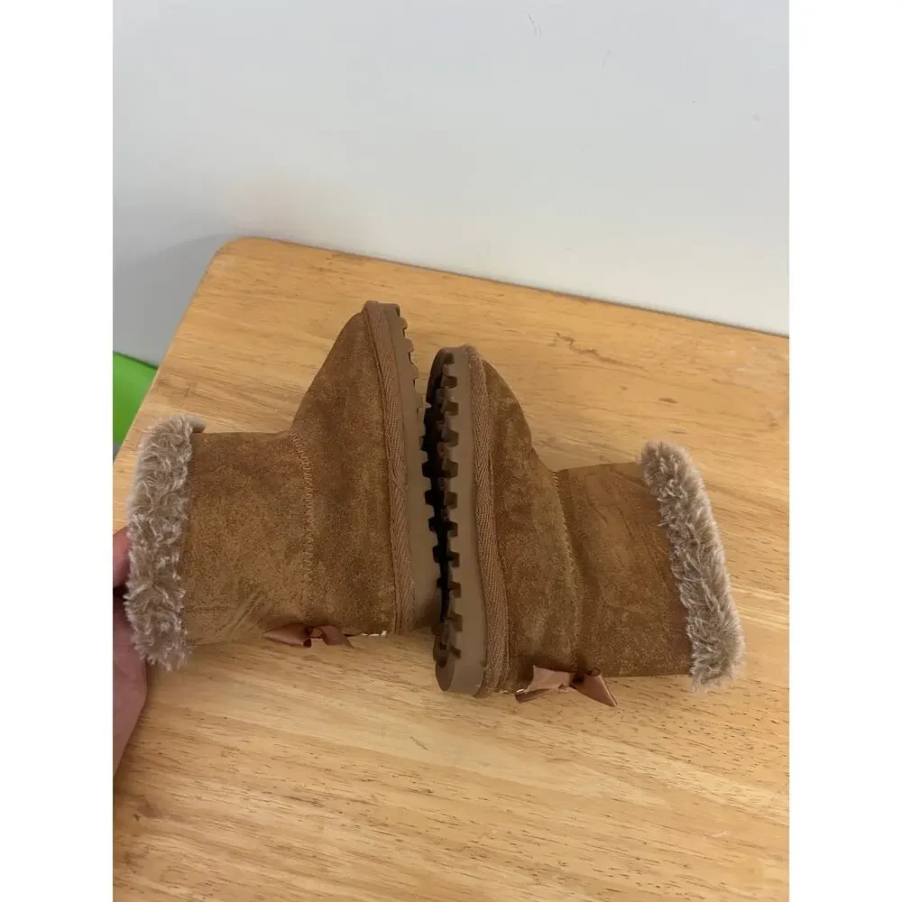 Bearpaw Toddler Girl Suede Boots Size 6 – Bow Back, Shearling Lined
